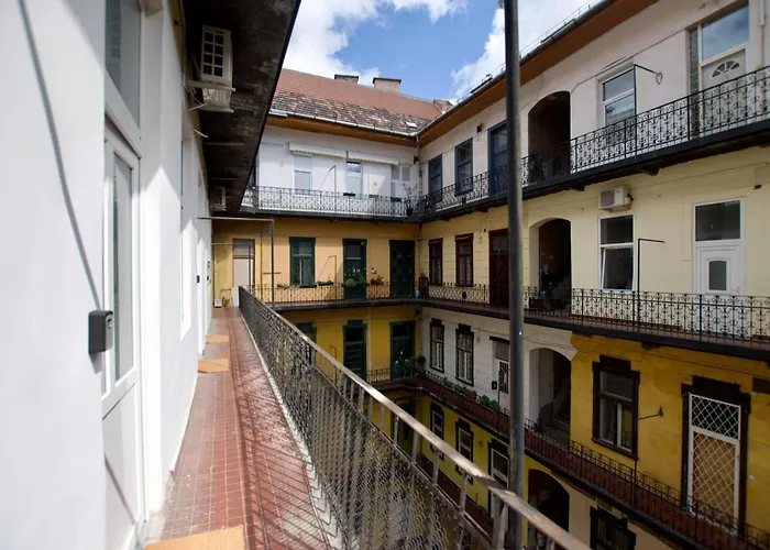 アパート By Hi5- Cozy