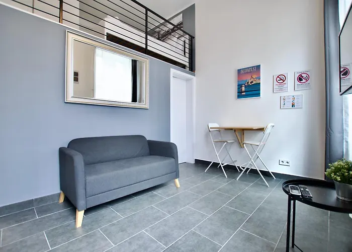 アパート By Hi5- Cozy